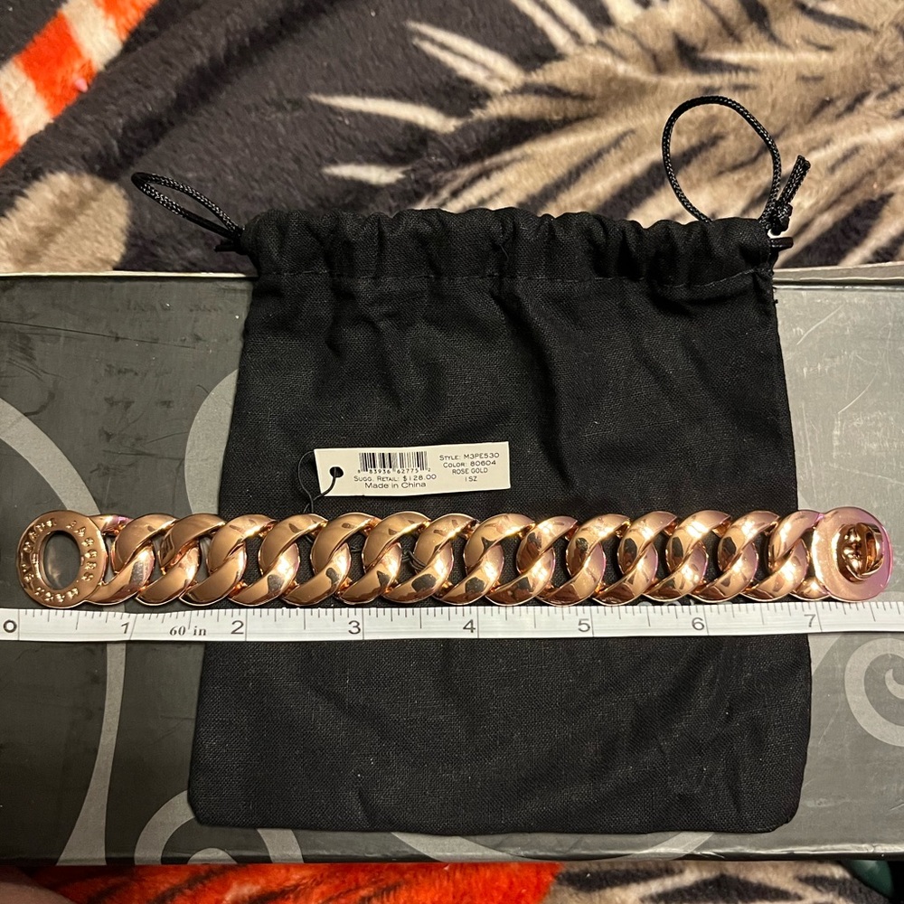 Marc Jacob’s NWT RoseGold Tone Chain Link Katie Logo Bracelet - Picture 3 of 11
